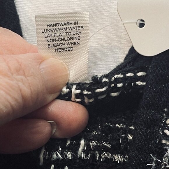 CHARMING CHARLIES Womens Sweater Poncho One Size Black White Metallic Shrug NEW‎ - Picture 8 of 11